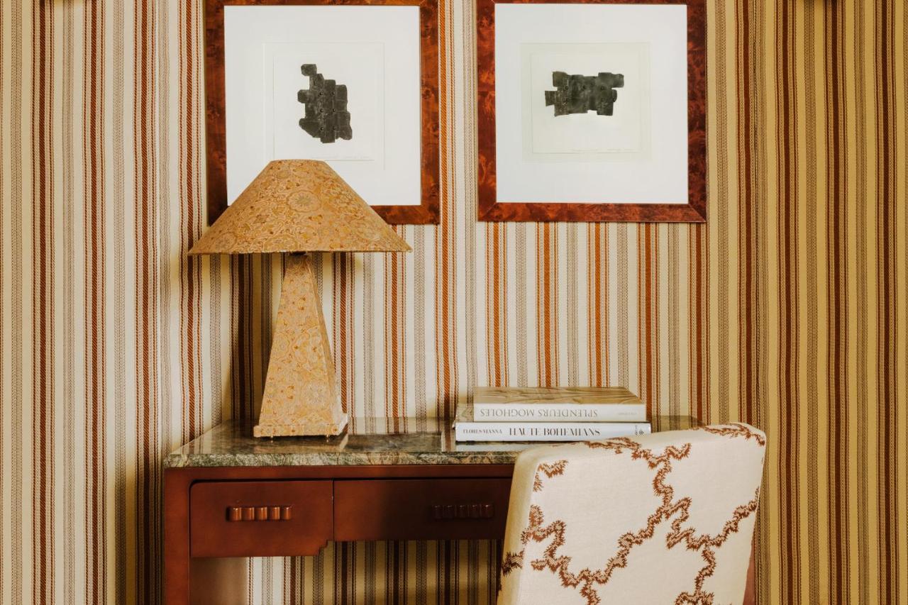 Junior Suite,1279139602:JPEG